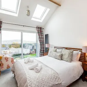 Fabulous House In W/parking , Bath United Kingdom